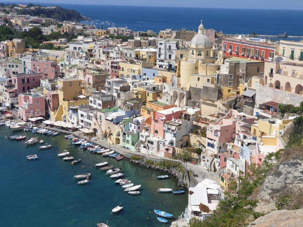 Residenza Mena Marina Corricella Apartment Procida Bagian luar foto