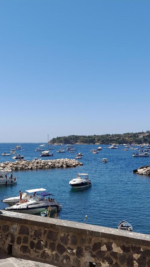 Residenza Mena Marina Corricella Apartment Procida Bagian luar foto
