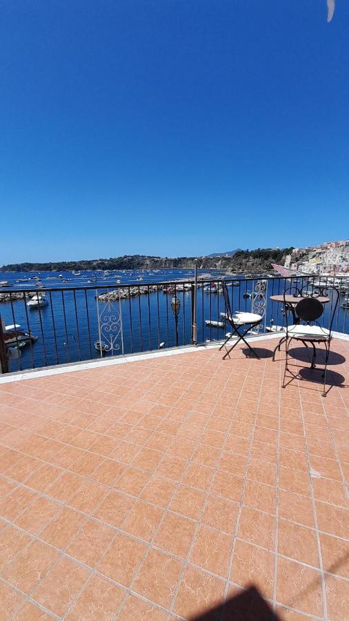 Residenza Mena Marina Corricella Apartment Procida Bagian luar foto