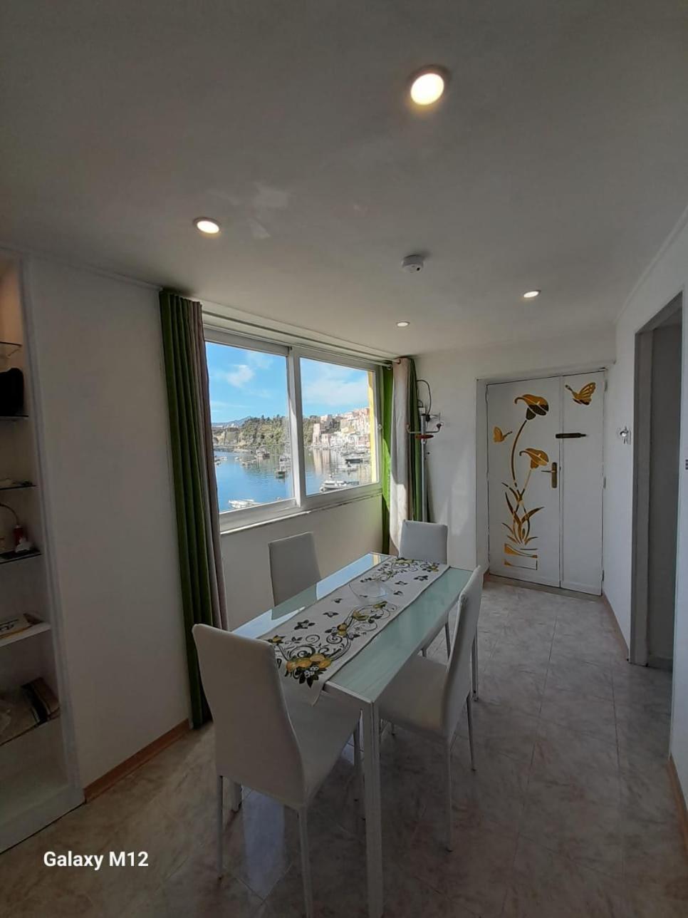 Residenza Mena Marina Corricella Apartment Procida Bagian luar foto