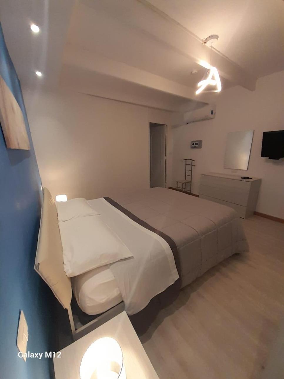 Residenza Mena Marina Corricella Apartment Procida Bagian luar foto